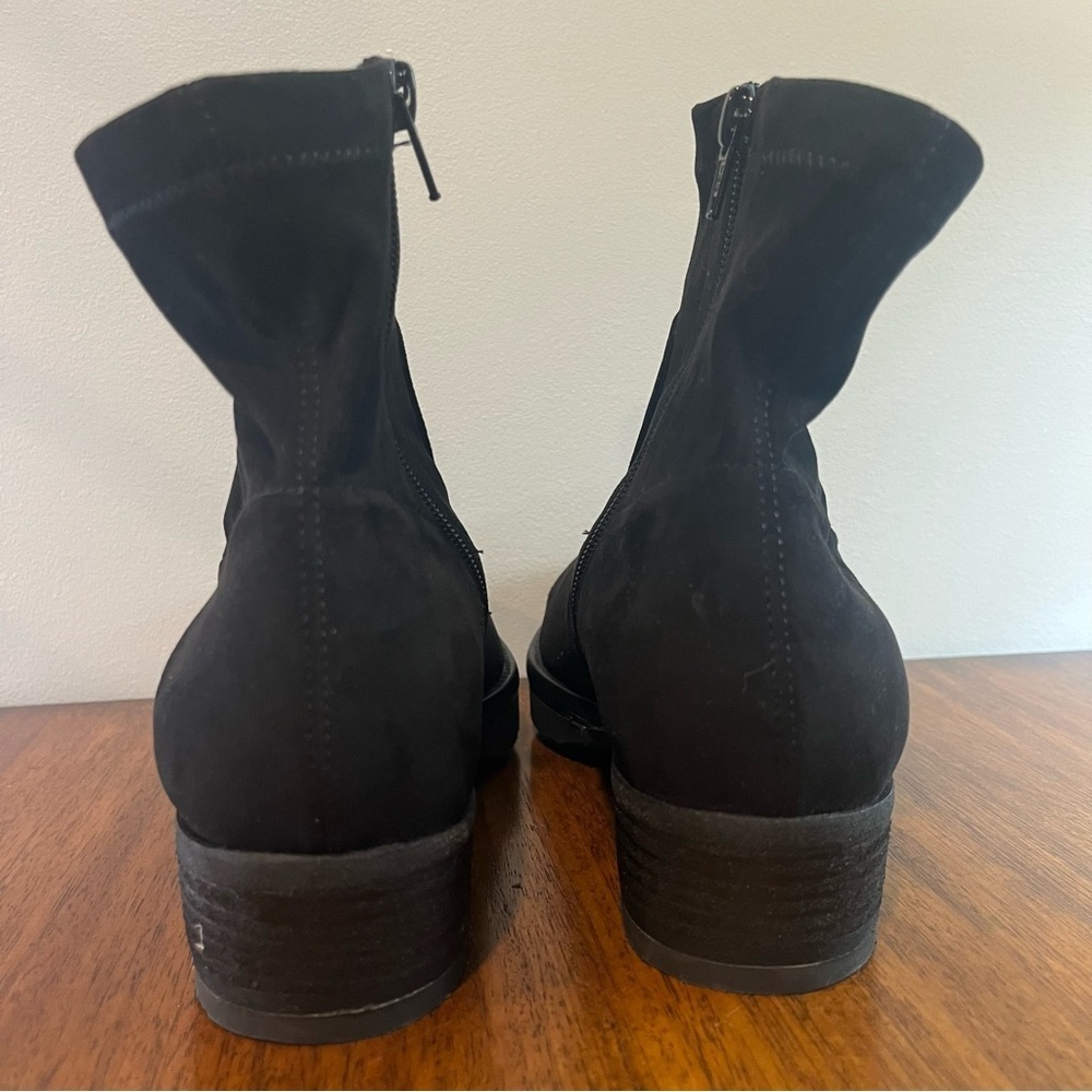 Vaneli Henson suede black booties,excellent preowned condition 7.5W - Picture 5 of 10